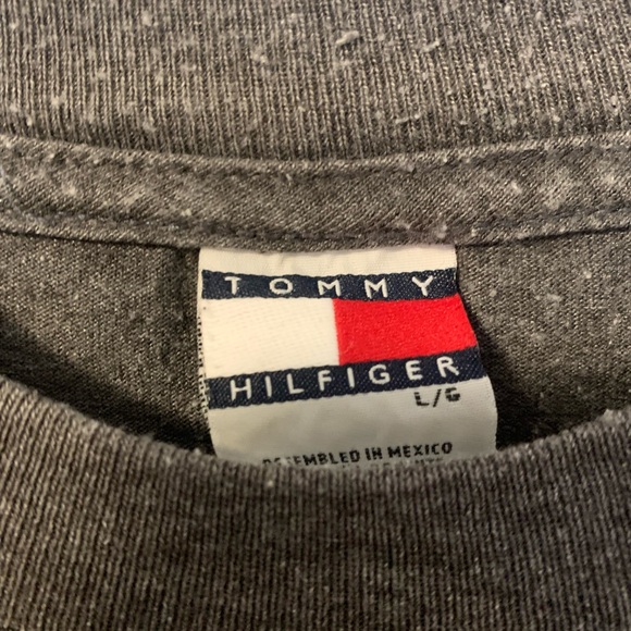 Vintage Tommy Hilfiger Tee - Picture 3 of 3